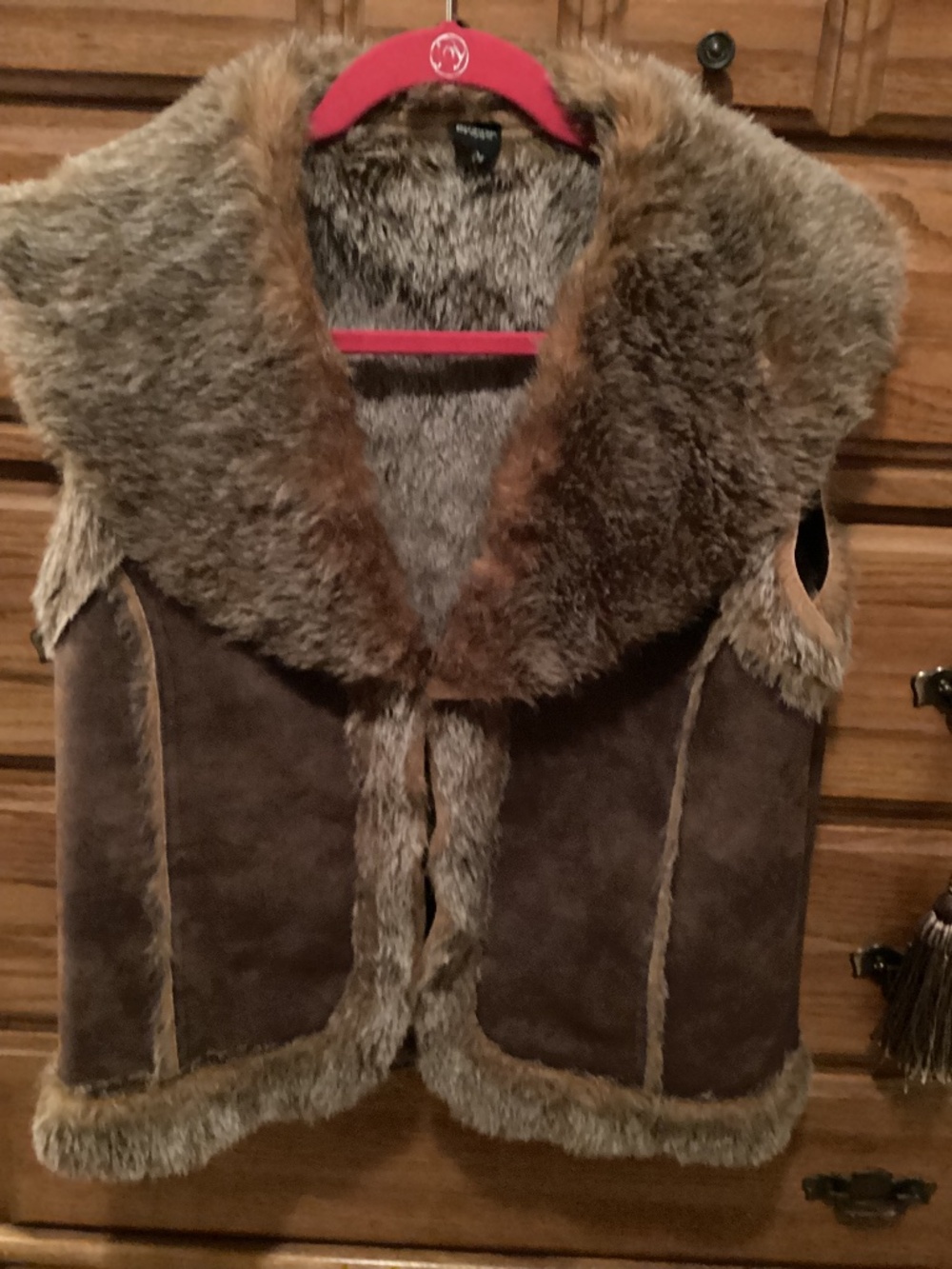 ~ Women's Faux Fur Vest ~